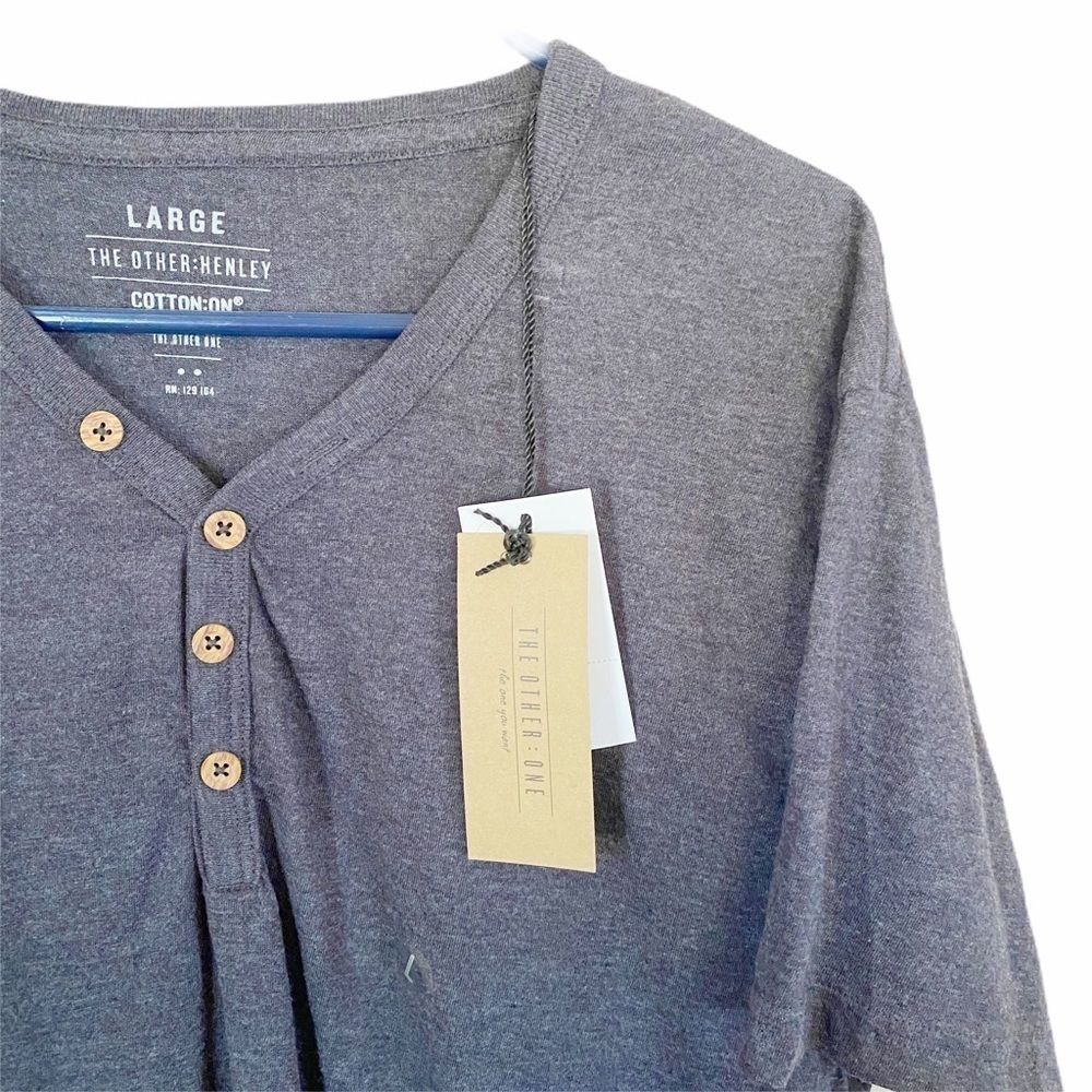 THE OTHER ONE GRAY MENS HENLEY SIZE LARGE NWT